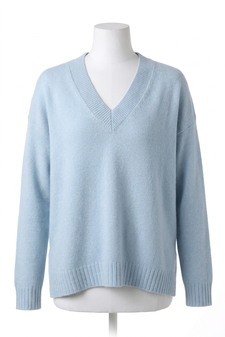 NEW MINNIE ROSE cashmere long and lean v-neck sweater in baby blue